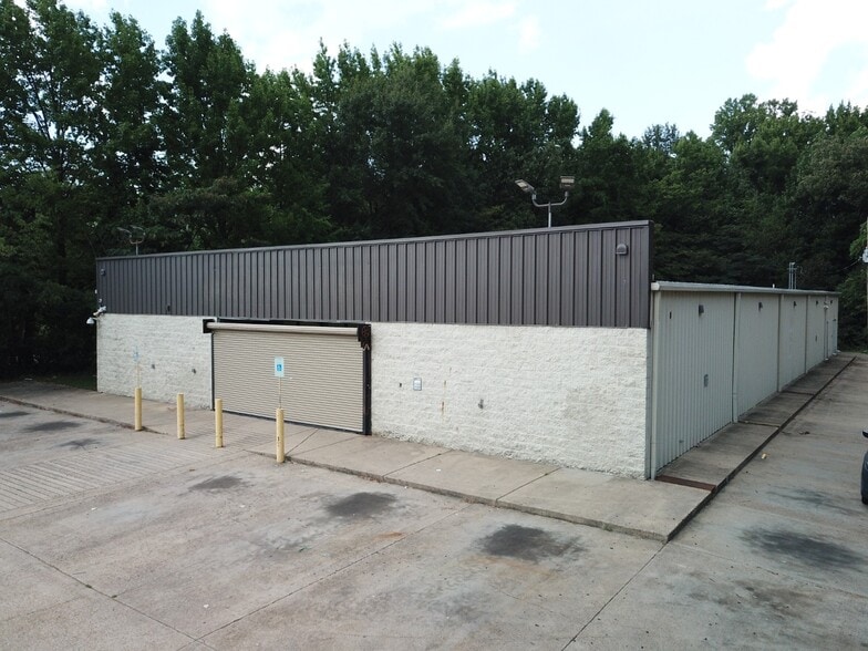 More Photos Of 2704 Frayser Blvd, Memphis Freestanding For Sale