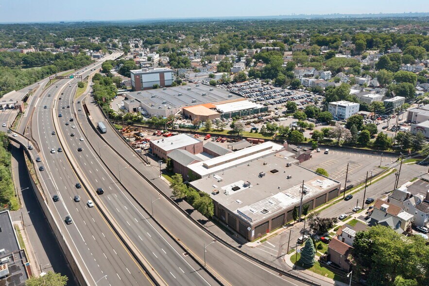 More Photos Of 100-118 John F Kennedy Dr N, Bloomfield Warehouse For Sale