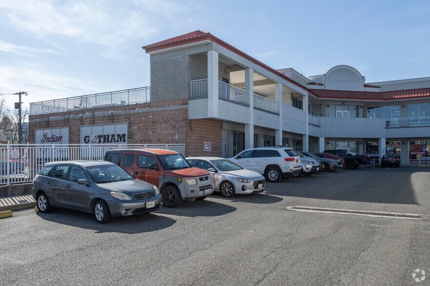 More Photos Of 364 Bay St, Staten Island Storefront For Sale