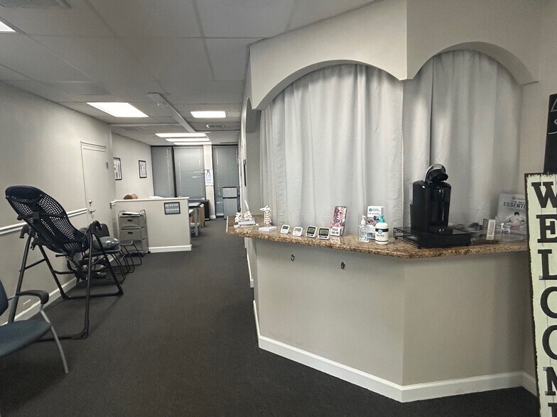More Photos Of 1831 N Belcher Rd, Clearwater Medical For Lease