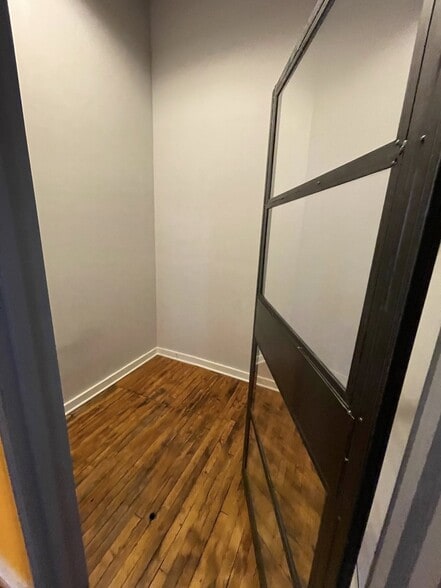 More Photos Of 241 E 4th St, Frederick Loft Creative Space For Sale