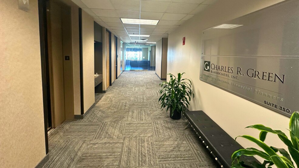 More Photos Of 1612 Summit Ave, Fort Worth Office For Lease