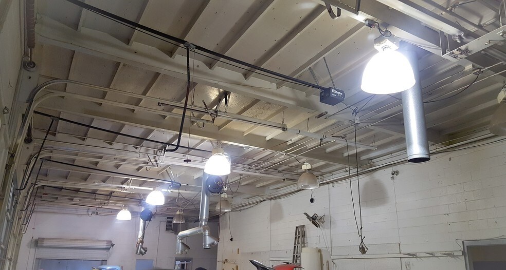 More Photos Of 171 S E St, San Bernardino Coworking Space