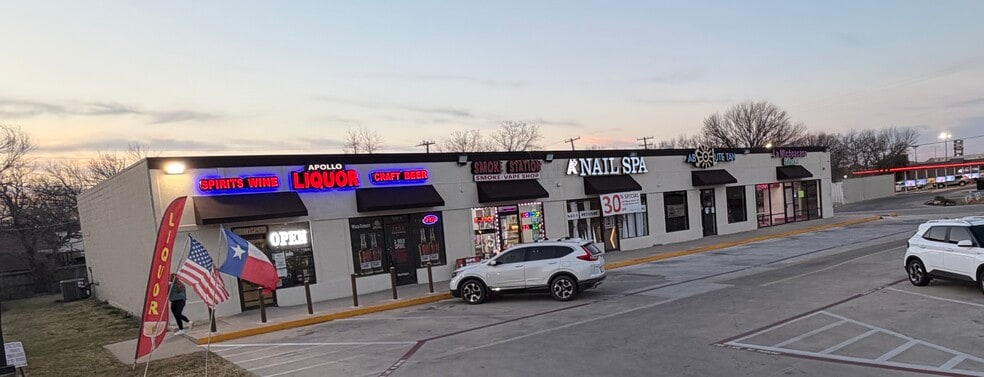 More Photos Of 1209 N Grand Ave, Gainesville General Retail For Lease