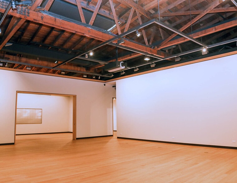 More Photos Of 298 Broadway St, Laguna Beach Office For Sale