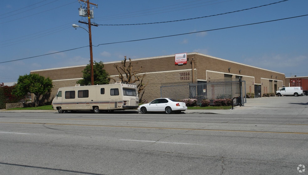 More Photos Of 15832 S Broadway St, Gardena Warehouse For Lease