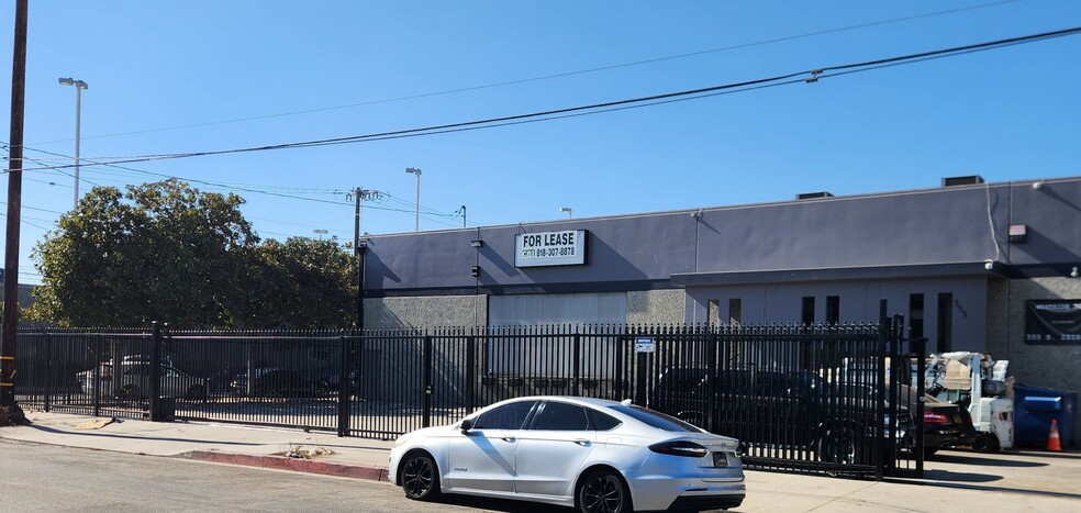 More Photos Of 555 S Isis Ave, Inglewood Warehouse For Lease
