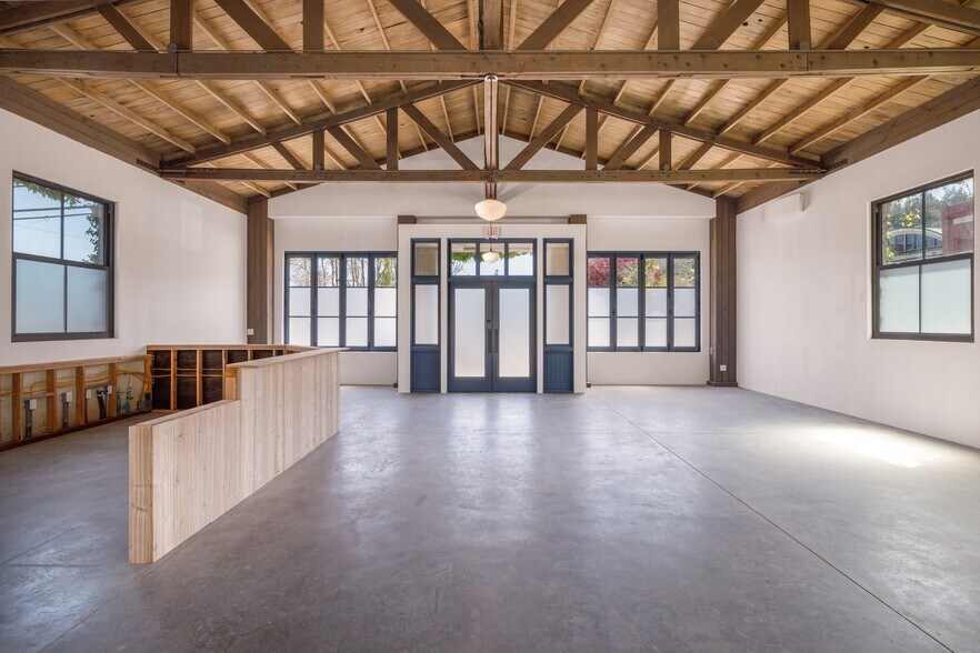 Primary Photo Of 40 Highway 128, Geyserville Freestanding For Sale