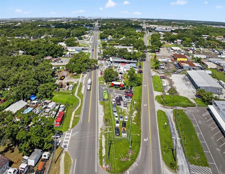 More Photos Of 6220 E Broadway Ave, Tampa Auto Repair For Sale
