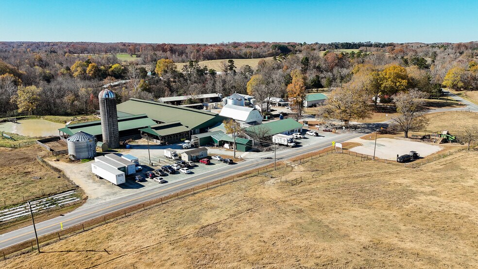 More Photos Of 6605 Phillippi Rd, Liberty Land For Sale