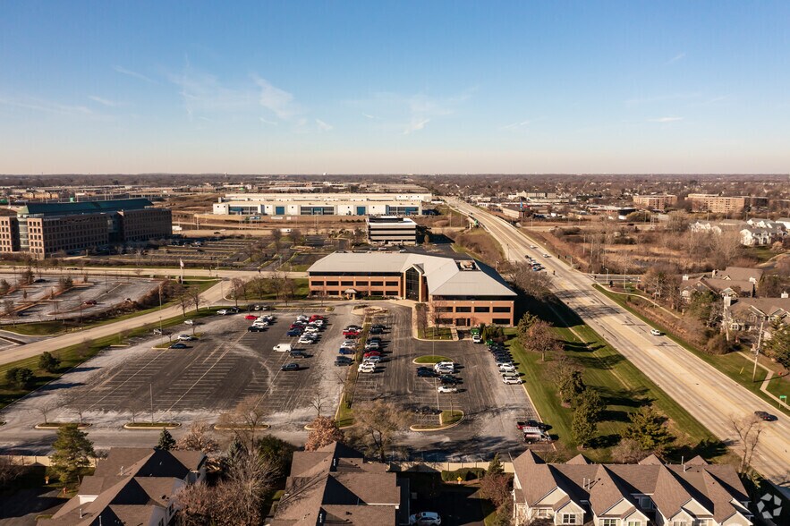 More Photos Of 555 W Pierce Rd, Itasca Office For Lease