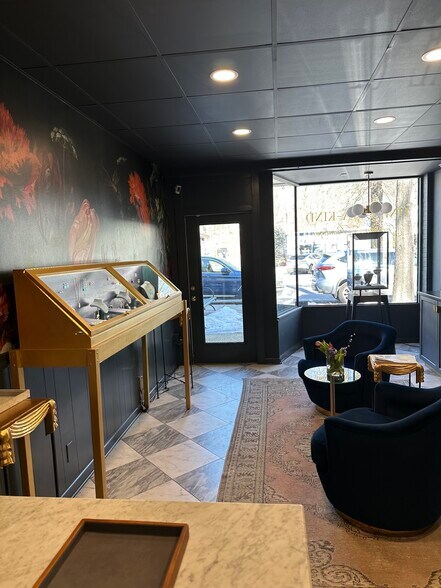 More Photos Of 74 Westchester ave, Pound Ridge General Retail For Lease