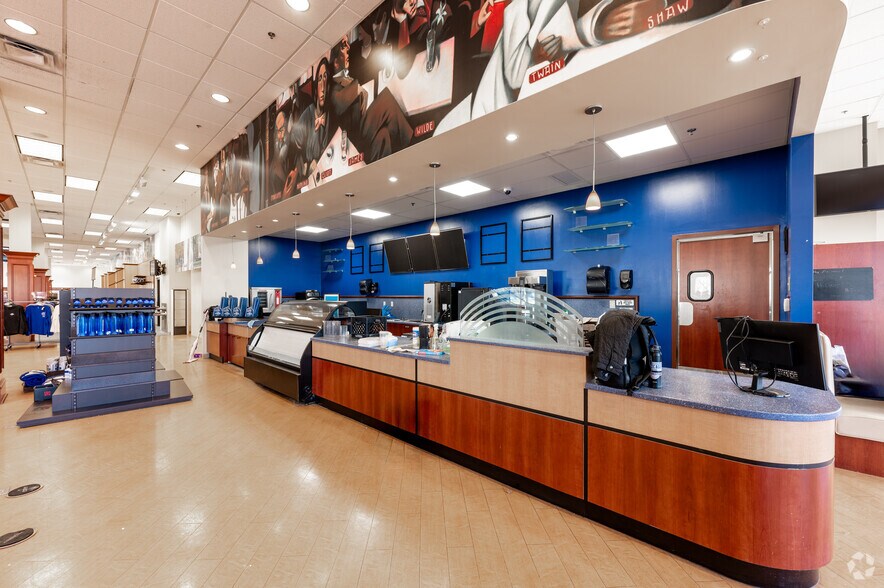 More Photos Of 22 N 5th St, Terre Haute Office For Lease