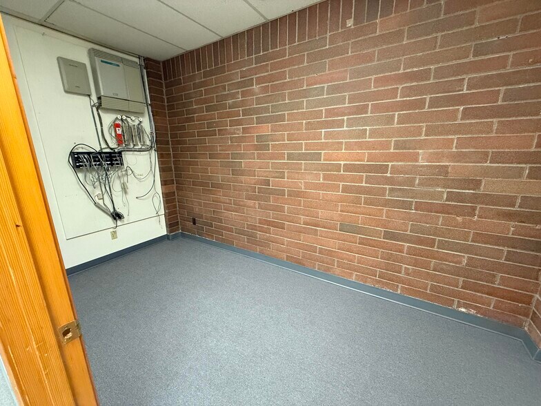 More Photos Of 4720 200th St SW, Lynnwood Office For Lease