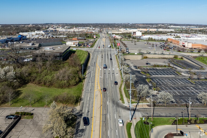 More Photos Of 1141 E Kemper Rd, Cincinnati Land For Sale