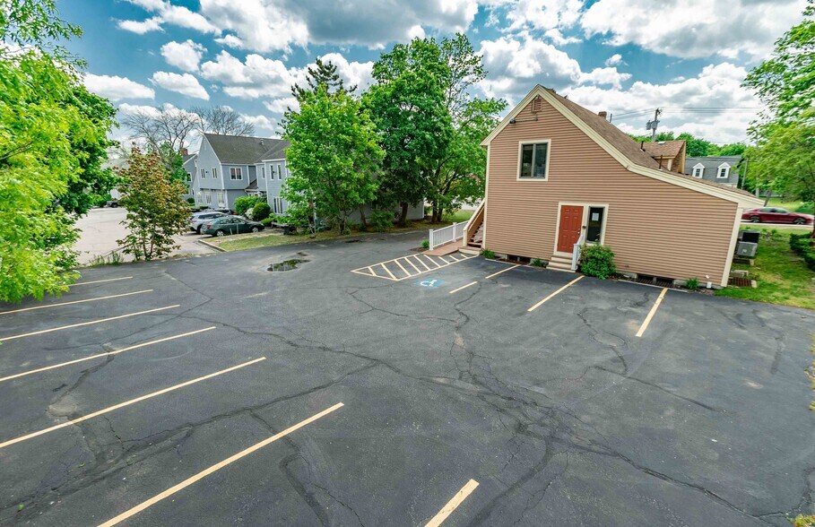 More Photos Of 127 Washington St, Norwell Medical For Sale