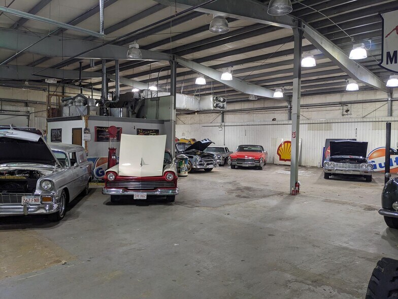 More Photos Of 5 Granite Rd, Acton Warehouse For Lease