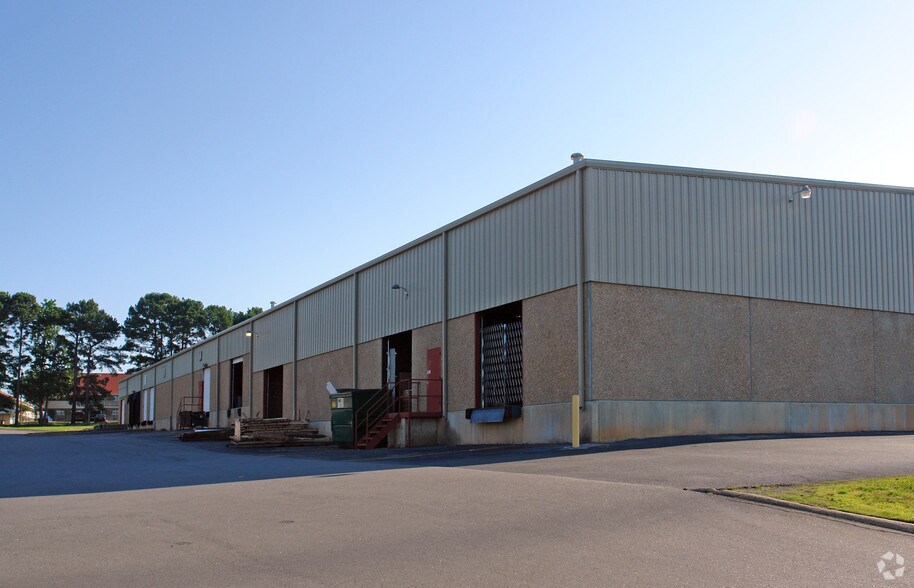 More Photos Of 8100 Scott Hamilton Dr, Little Rock Unknown For Lease