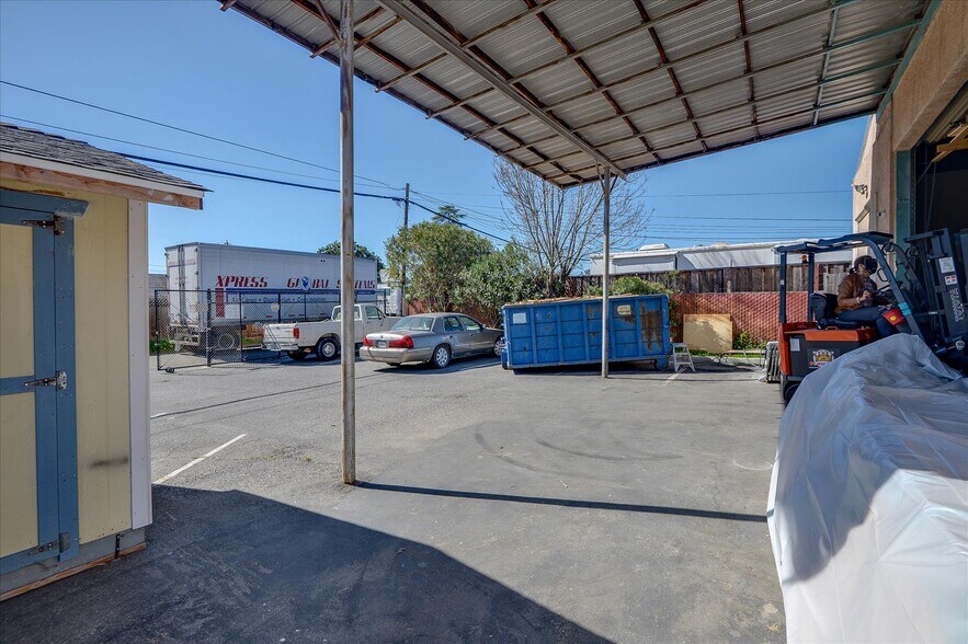 More Photos Of 950 E El Camino Real, Sunnyvale Freestanding For Lease