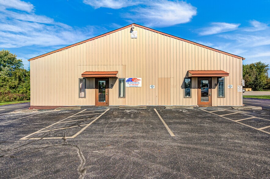 More Photos Of 5342 Elmwood Ave, Indianapolis Unknown For Lease