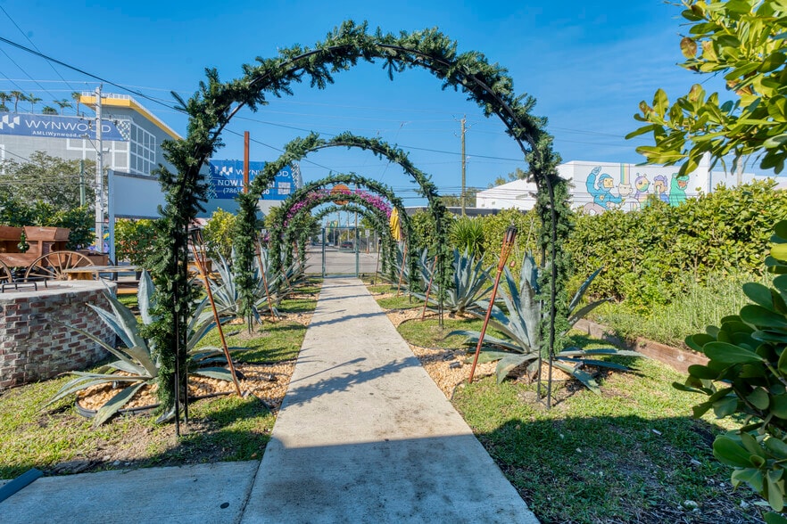 More Photos Of 2509 N Miami Ave, Miami Loft Creative Space For Lease