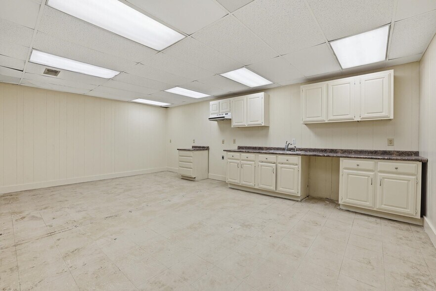 More Photos Of 2103 Coteau Rd, Houma Warehouse For Lease