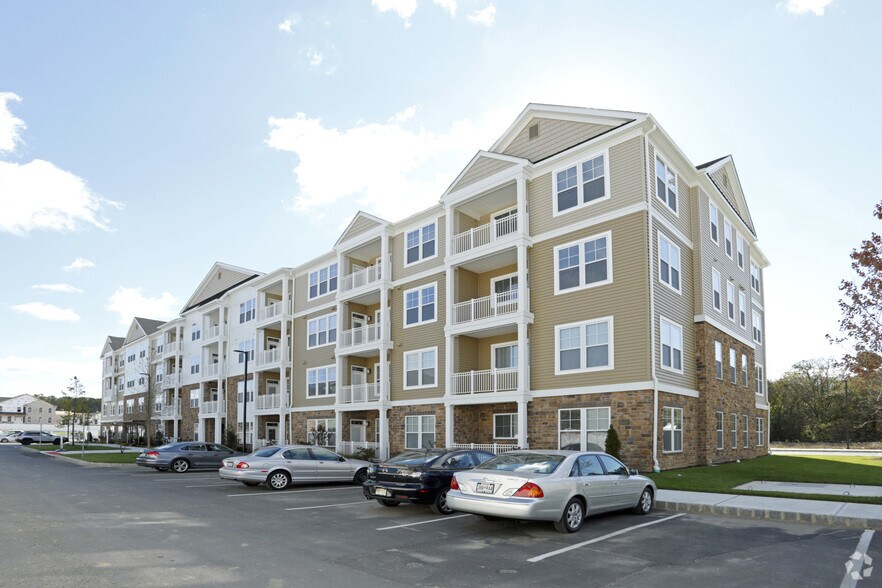 More Photos Of 3000 Goldfinch Blvd, Princeton Apartments For Lease