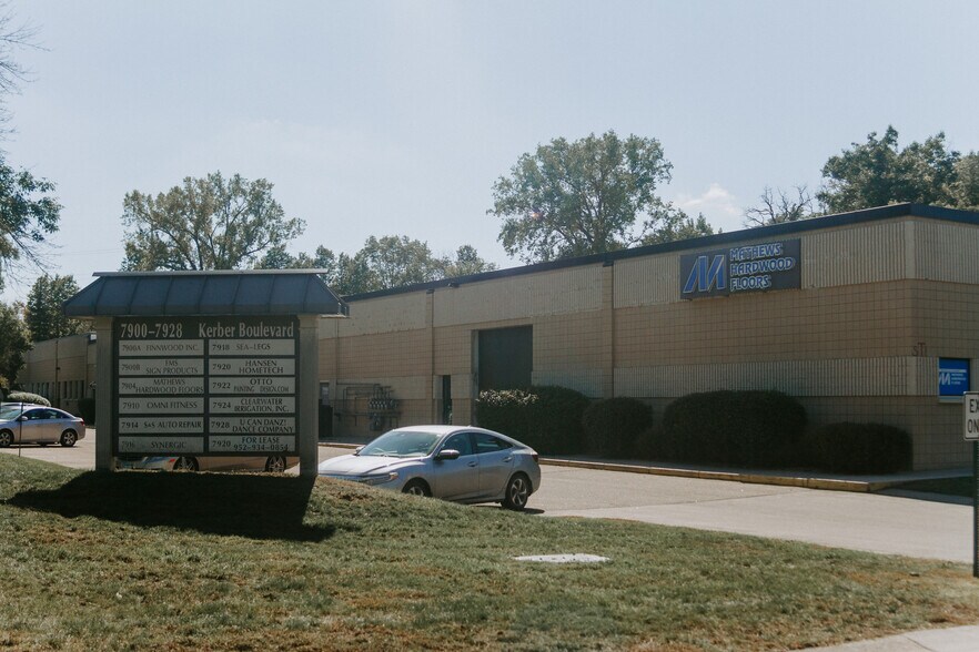 More Photos Of 7900-7928 Kerber Blvd, Chanhassen Flex For Lease