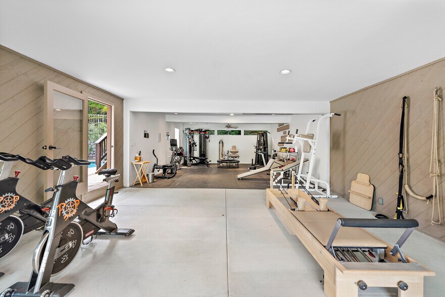 More Photos Of 21095 Raquel Rd, Laguna Beach Specialty For Sale