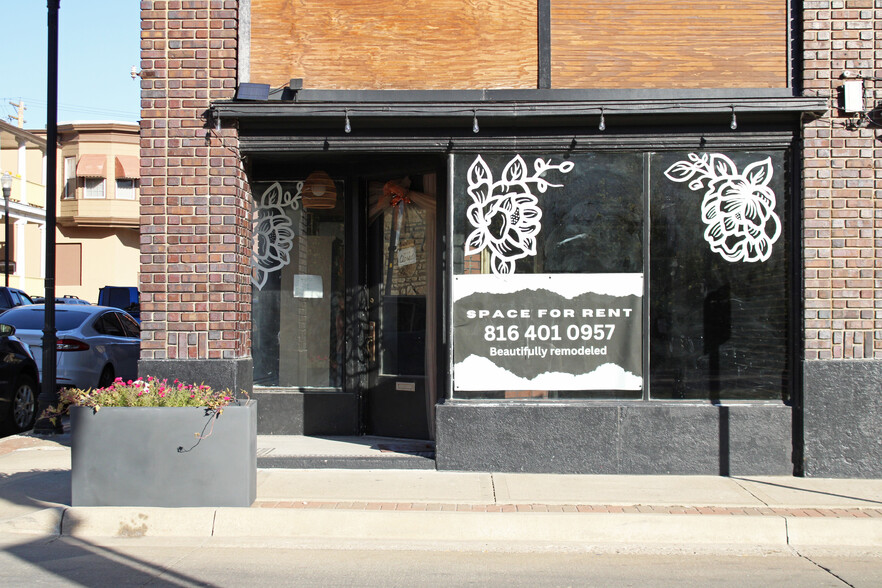 Primary Photo Of 201-215 S Thompson Ave, Excelsior Springs Storefront Retail Office For Lease