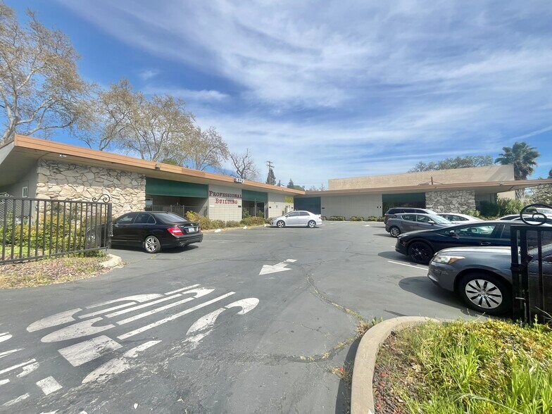 Primary Photo Of 8329 Fair Oaks Blvd, Carmichael Medical For Sale