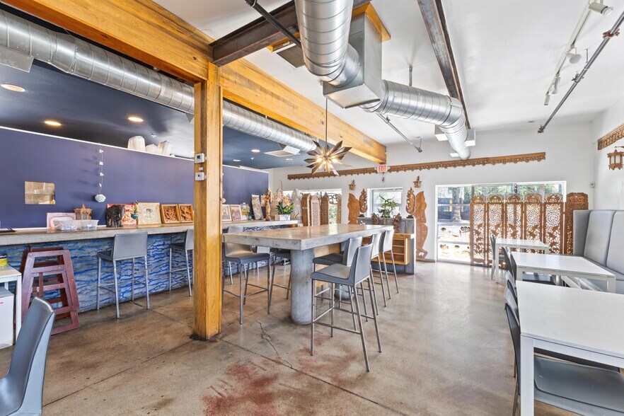 Primary Photo Of 4500 N 12th St, Phoenix Restaurant For Sale