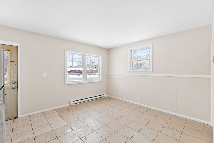 More Photos Of 6749 Ramsgate Rd, Chittenango Multifamily For Sale