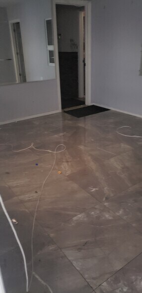 More Photos Of 286-294 Hamilton Ave, Brooklyn Warehouse For Lease