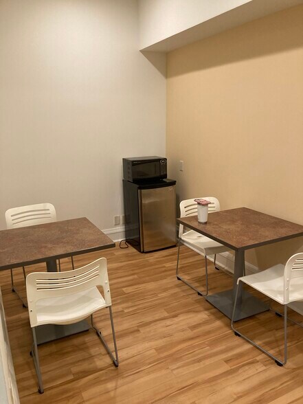 More Photos Of 232-236 Monterey St, Salinas Office For Lease