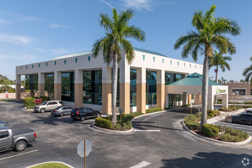Primary Photo Of 15051 S Tamiami Trl, Fort Myers Medical For Lease