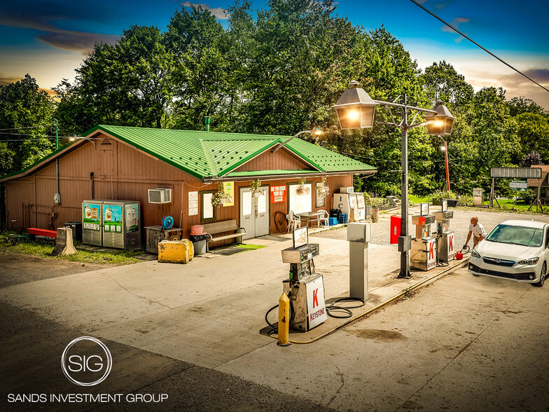 Primary Photo Of 8207 Route 536, Punxsutawney Convenience Store For Sale