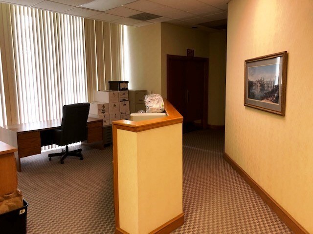 More Photos Of 200 N 6th St, Kansas City Loft Creative Space For Lease