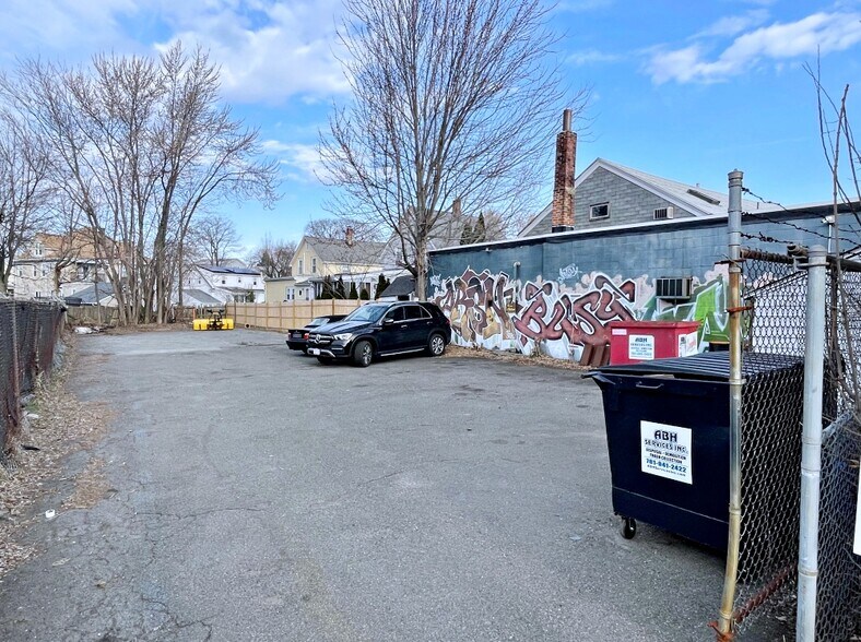 More Photos Of 170 Broadway, Malden Specialty For Sale