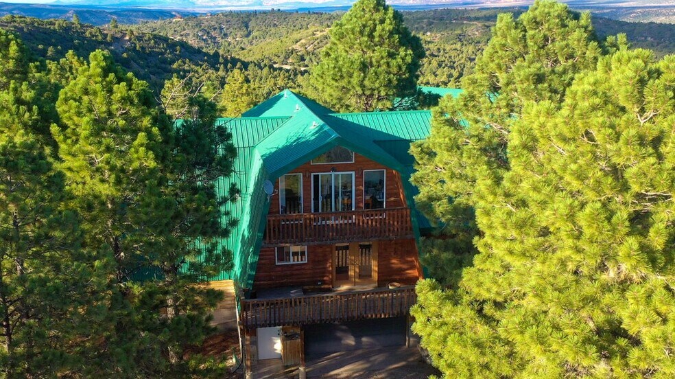 More Photos Of 2498 Silverado Ridge, Duck Creek Village Specialty For Sale