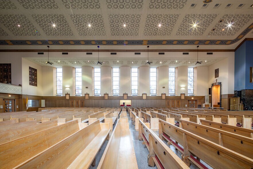 More Photos Of 3301 Byron, Chicago Religious Facility For Sale