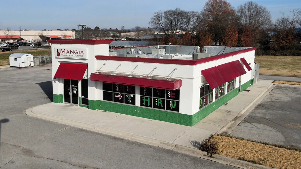 More Photos Of 2007 Hughes Rd, Madison Fast Food For Sale