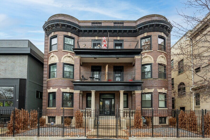 Primary Photo Of 4924 S Martin Luther King Dr, Chicago Apartments For Sale