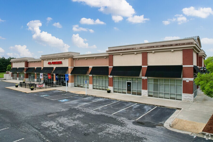 More Photos Of 840 S Glynn St, Fayetteville Unknown For Lease