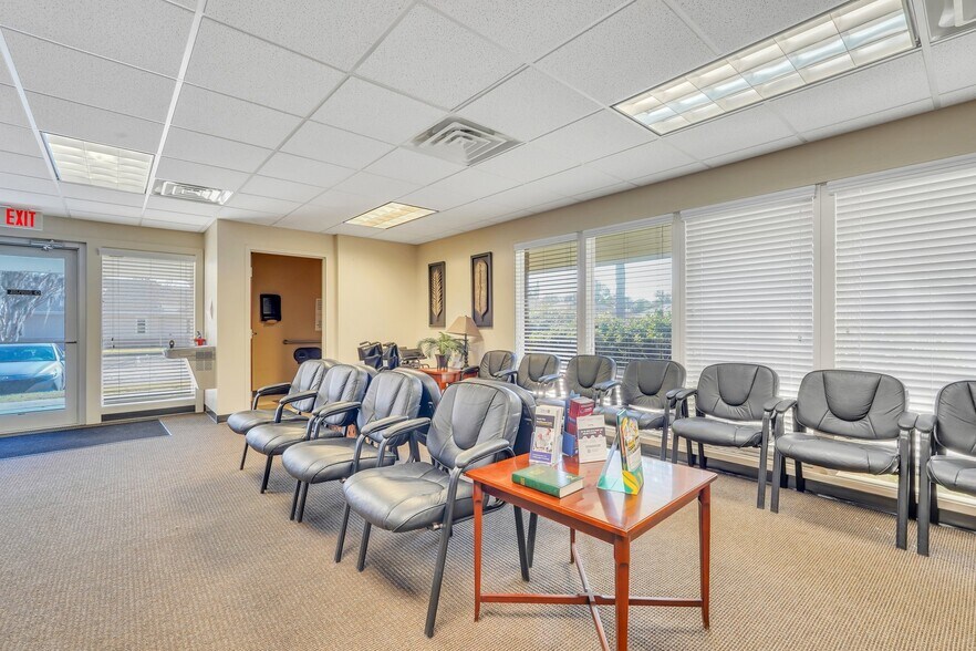 More Photos Of 11706 Mercy Blvd, Savannah Medical For Lease