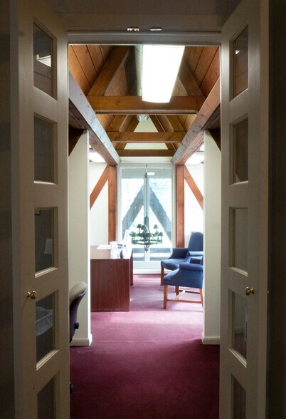 More Photos Of 109 W Main St, Clinton Township Medical For Lease