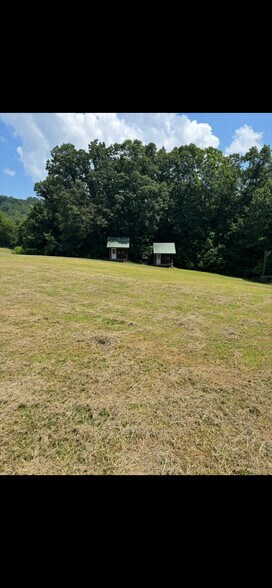 More Photos Of 414 Milroy Grose, Lansing Land For Sale