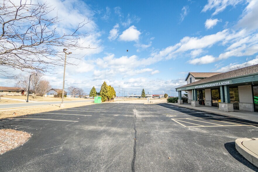 More Photos Of 119-139 Main St, Belgium Freestanding For Sale