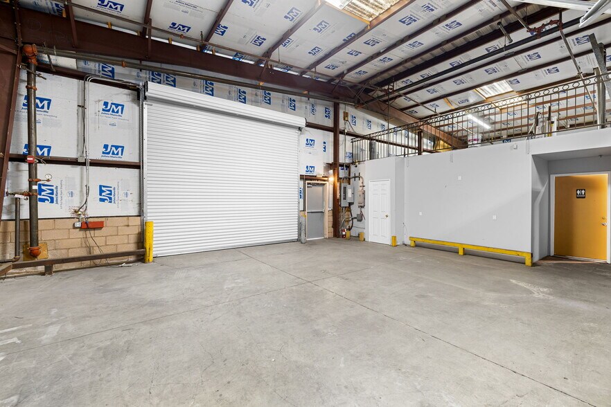 More Photos Of 13410 Waco St, Baldwin Park Manufacturing For Lease
