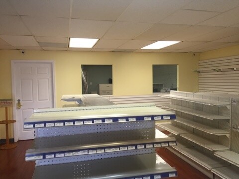 More Photos Of 3007 W Cypress St, Tampa General Retail For Sale